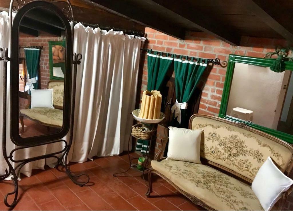 Podere Sant'Angelo Aparthotel Vernasca Εξωτερικό φωτογραφία
